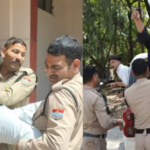 Rishikesh: परीक्षा परिणाम में गलतियों को लेकर उग्र हुए छात्र, कॉलेज के गेट पर की तालाबंदी, पुलिस ले गई थाने