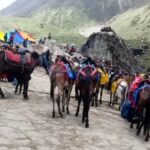 केदारनाथ यात्रा में ओवररेटिंग का बड़ा मामला उजागर, घोड़ा हॉकर्स पर पुलिस की सख्त कार्रवाई, लौटाए रुपए